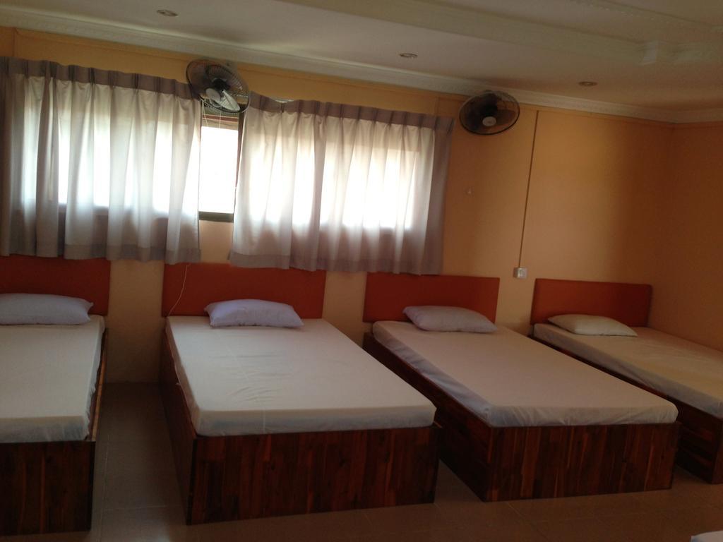 Grand View Guesthouse Phnom Penh Quarto foto